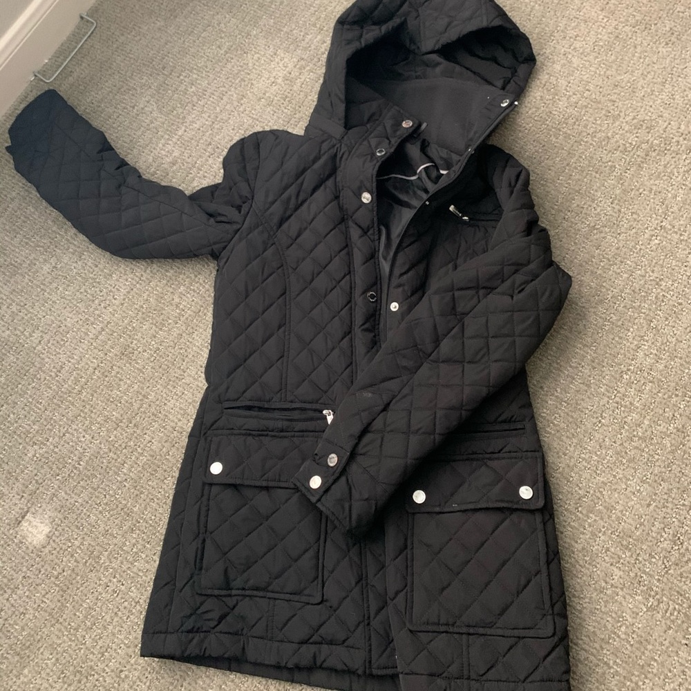 CALVIN KLEIN BLACK QUILTED RAINCOAT!
